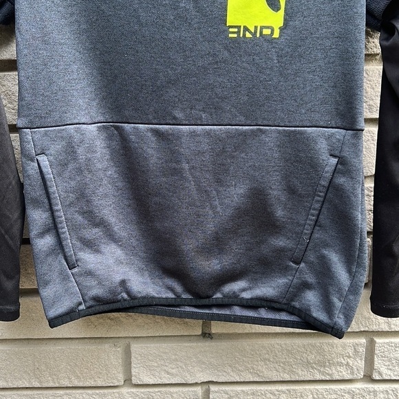 AND1 Short Sleeve Sweatshirt with Thermal Sleeves Sz XL - Picture 5 of 11